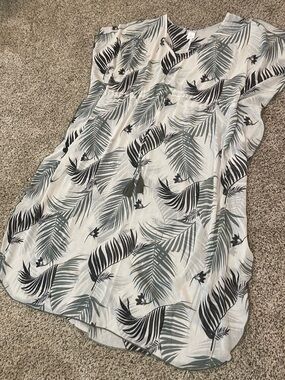Kona Sol Sage and Black Leaf-Print swim cover